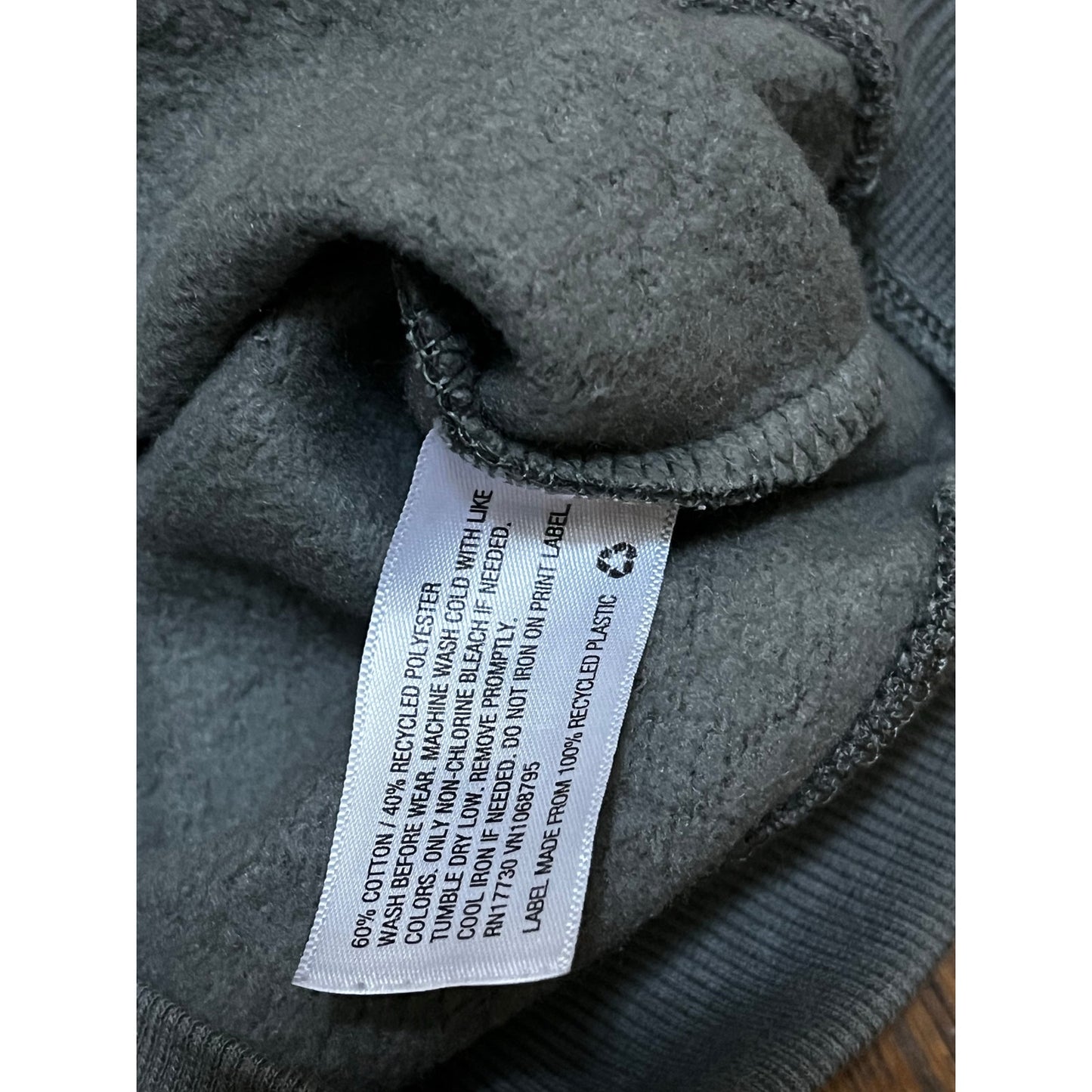 Cat & Jack Army Sweater Size 4T In Good Condition