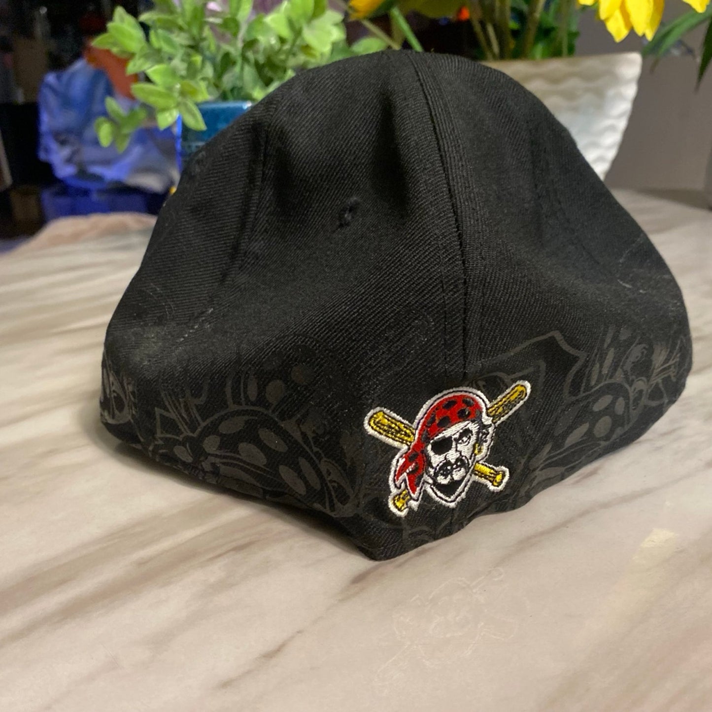 Pirates New Era Hat Size 7 1/2 Black & Yellow