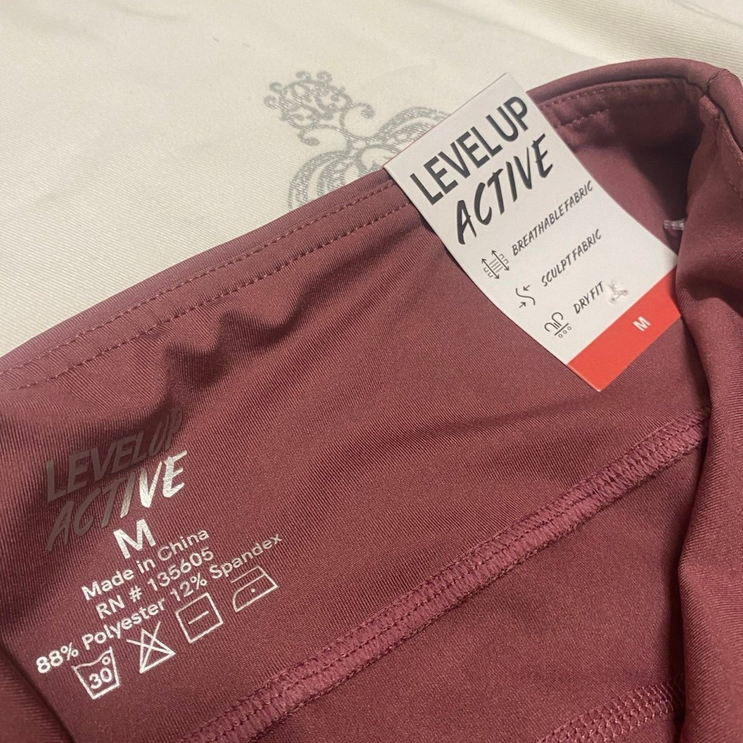 Level up active woman’s pants