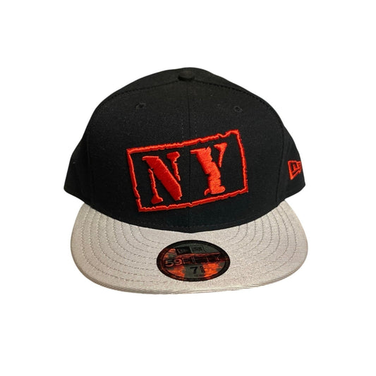 New Era Hat Size 7 5/8 Black/Sliver/Red NY