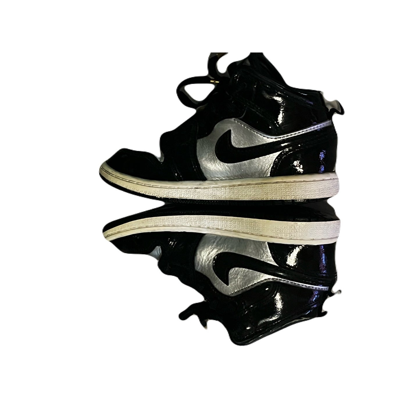 KIDS JORDAN 1 MID SE TD (BLACK/METALLIC GOLD/METALLIC SILVER) SIZE 10C