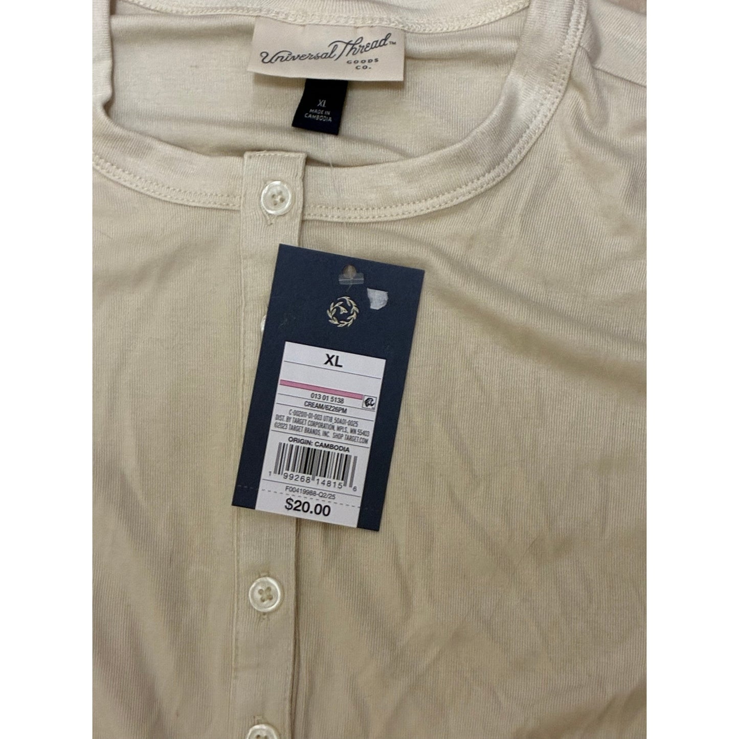 Universal thread Women’s Long Sleeve Top With 6 Buttons On it Size X-Large