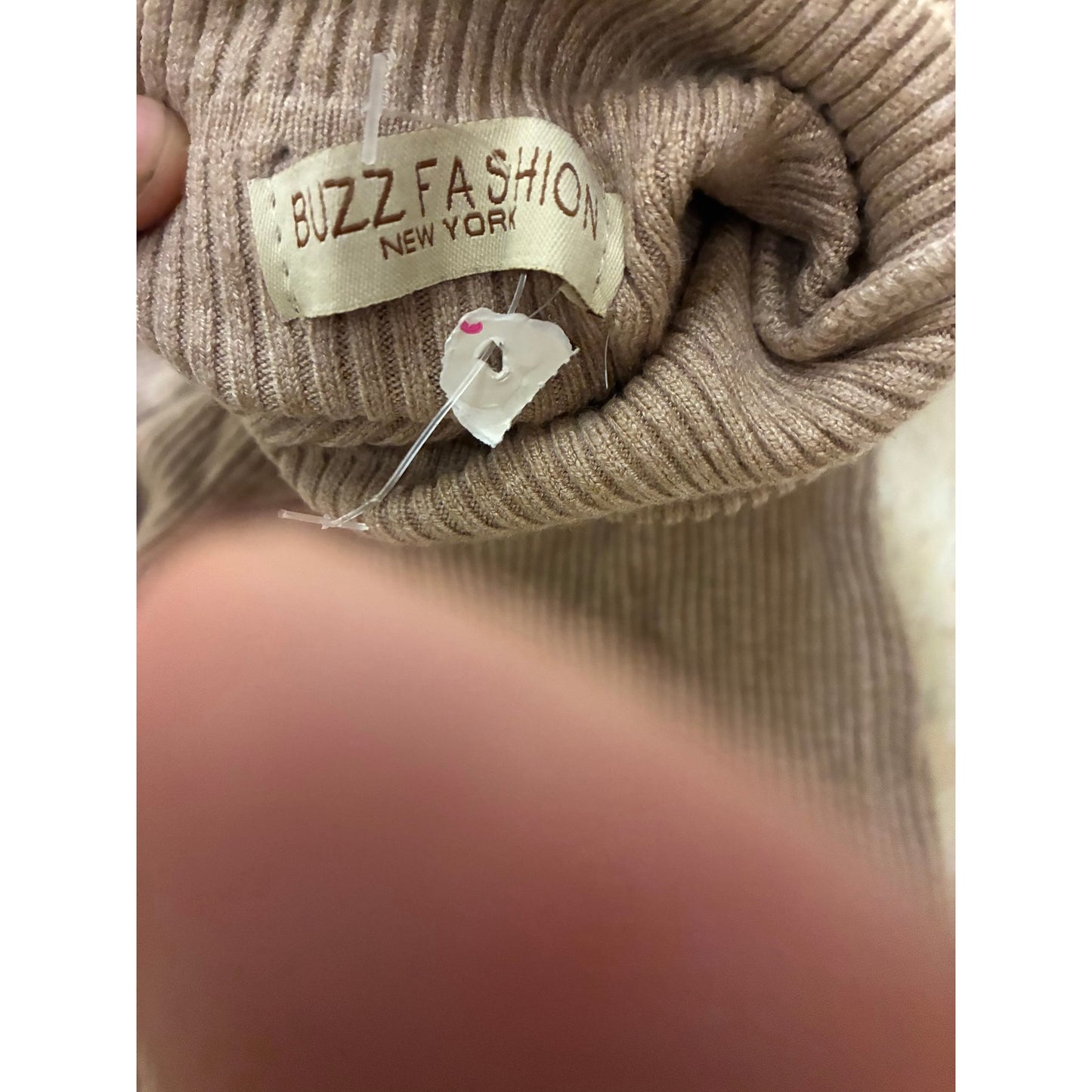 Buzz Fashion Women’s Beige Turtle Neck Long Sleeve Size L/XL