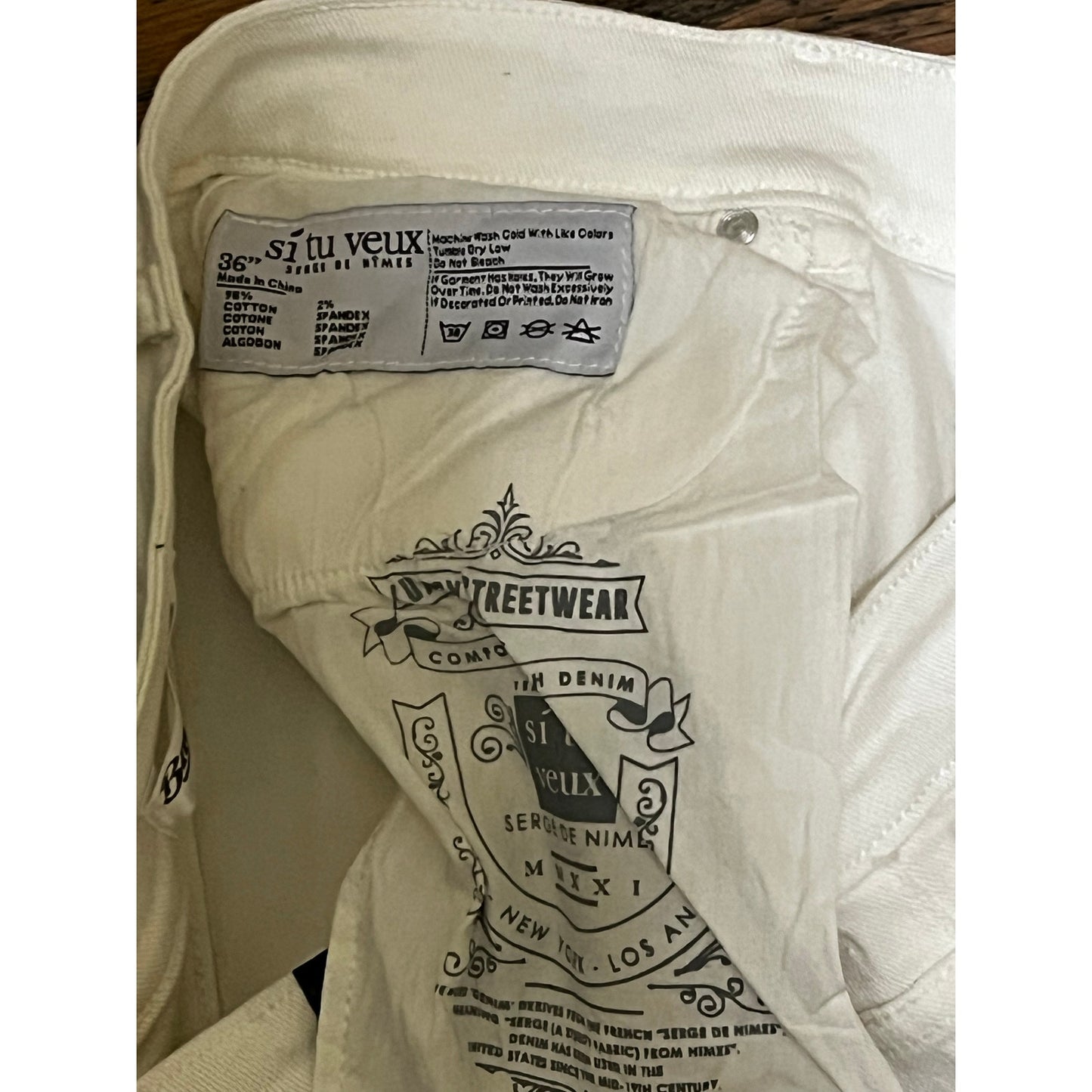 Si Tu Veux All White Mens Superstack Jean’s Size 36
