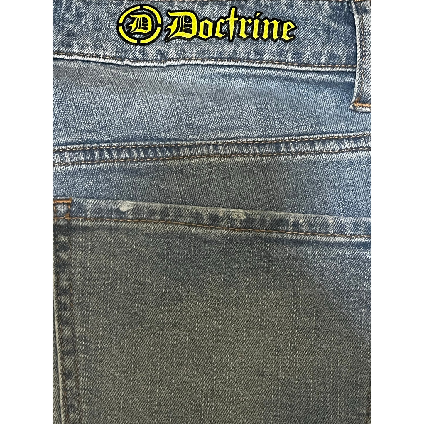 Doctrine Superstacks Men’s Jean’s With Patches On Them Like New