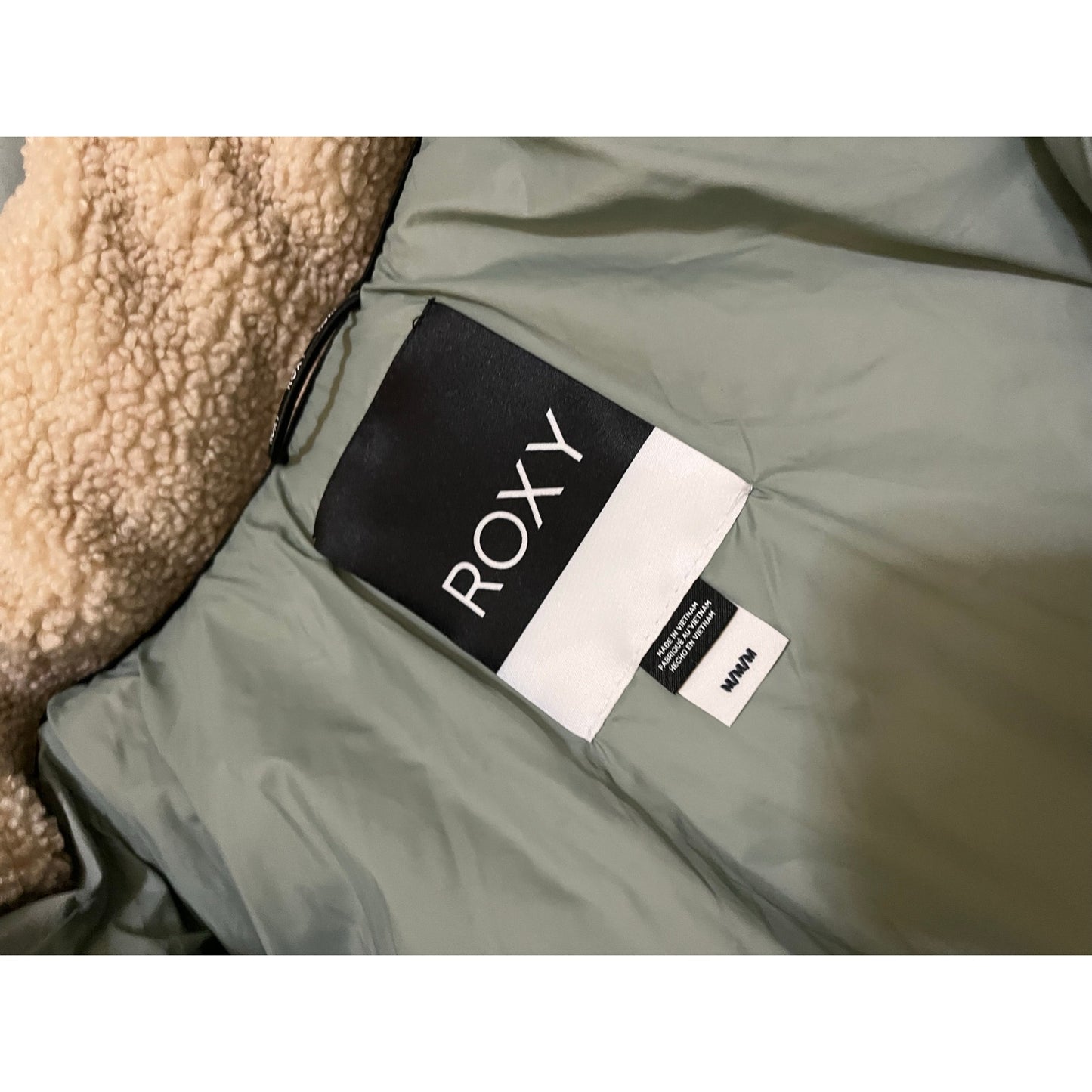 Roxy Women’s Coat Size Medium Brand New Green