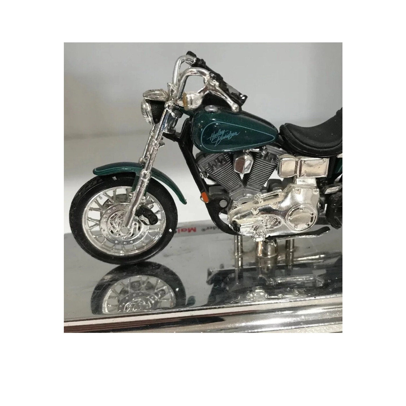 2000 HARLEY DAVIDSON FXDL DYNA LOW RIDER 1:18 Scale Diecast Model by Maisto