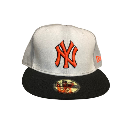New Era Hat Size 7 5/8 White & Orange Yankee