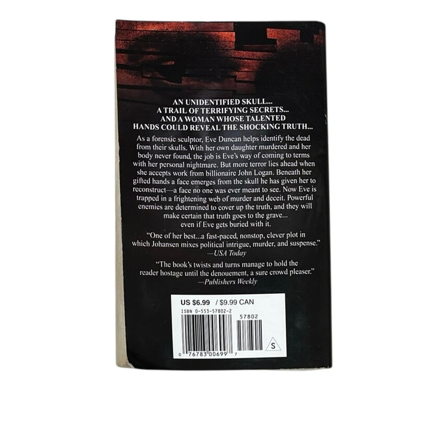 The Face of Deception By Iris Johansen Paper Book