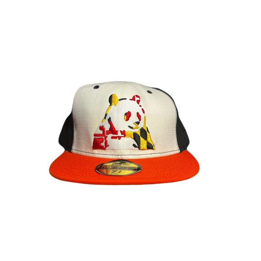 New Era Orange ,White & Black Hat With A Bear On It Size 7 3/4